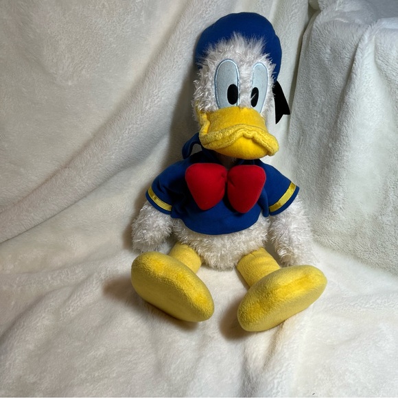 Donald duck plush Disney store 14” - Picture 3 of 10